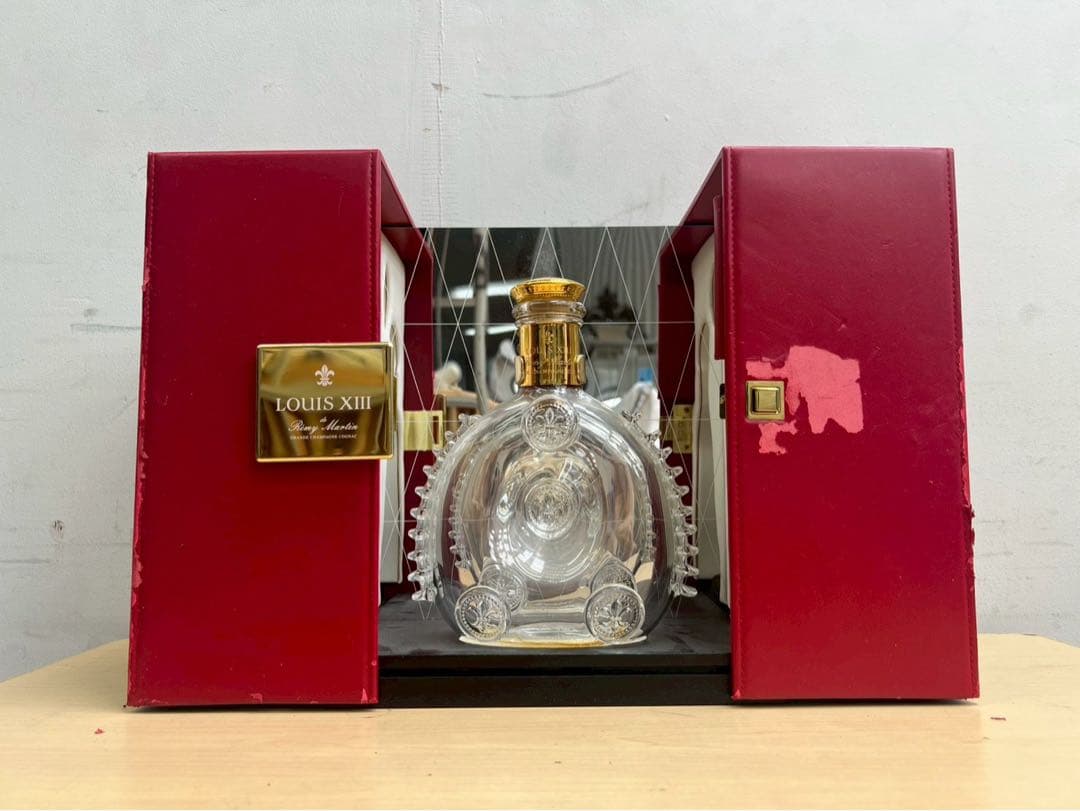 TG213☆LOUIS XIII ☆ルイ13世 ☆バカラ空瓶 ☆観音開き☆箱付き