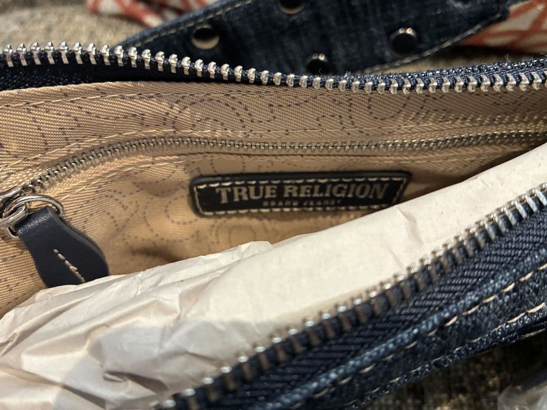 TRUE RELIGION バッグ 新品タグ付き