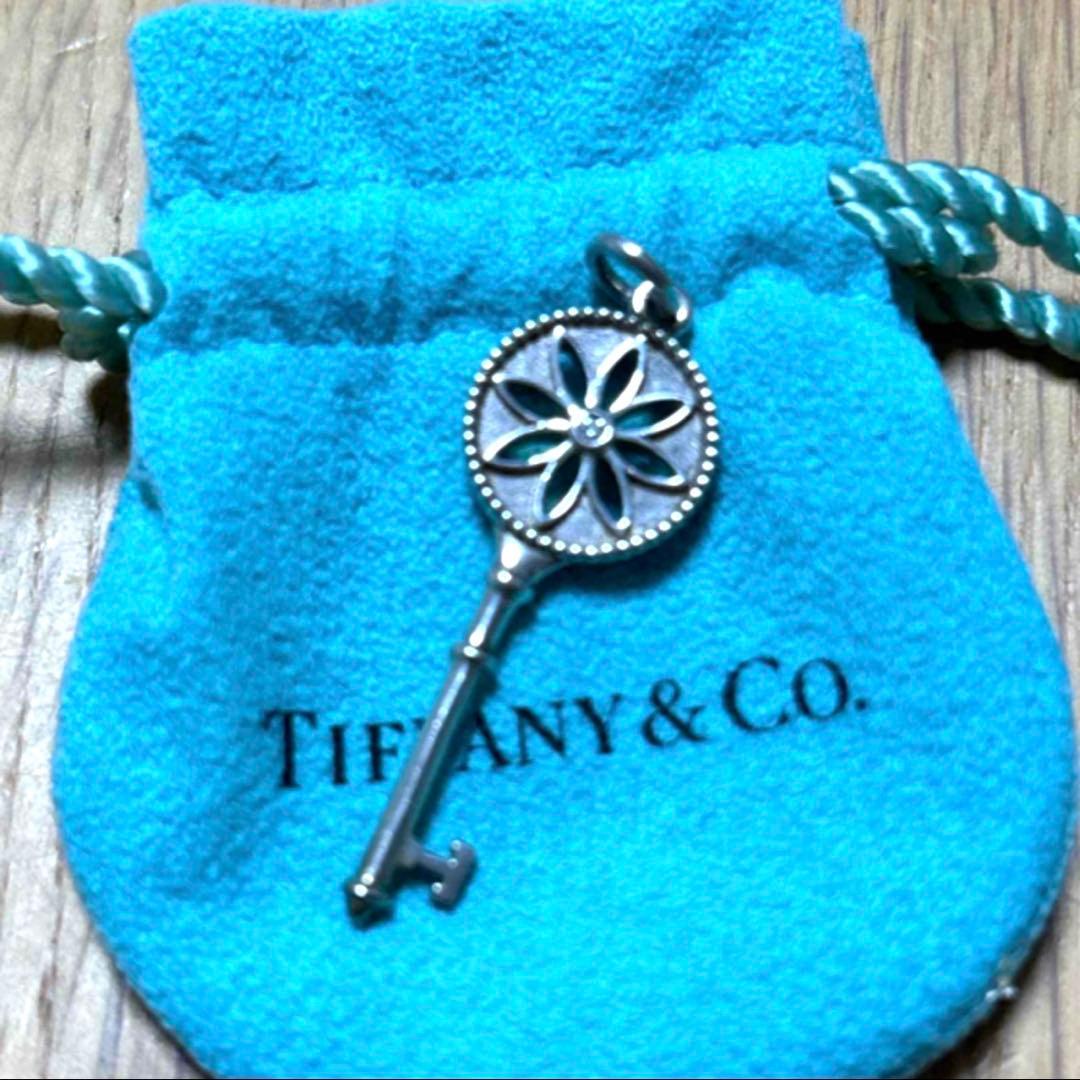 じ*ん様 ティファニー　デイジーキー　トップのみ　Ag925 ⭐️美品⭐️