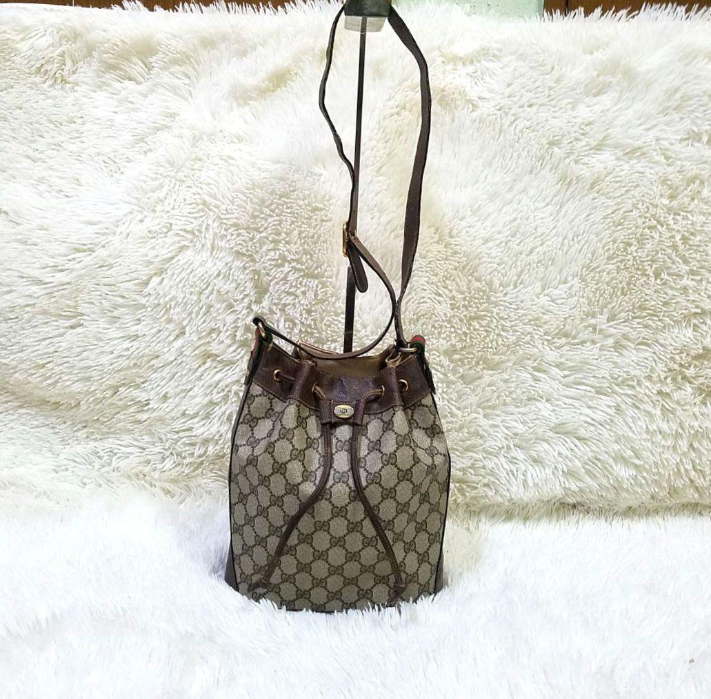 【正規品】GUCCI 巾着型ショルダーバッグ GG シェリーライン PVC 本革
