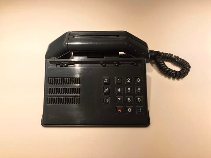 NTT日本電信電話株式会社 マリオ・ベリーニ クサビ 東芝製1985年