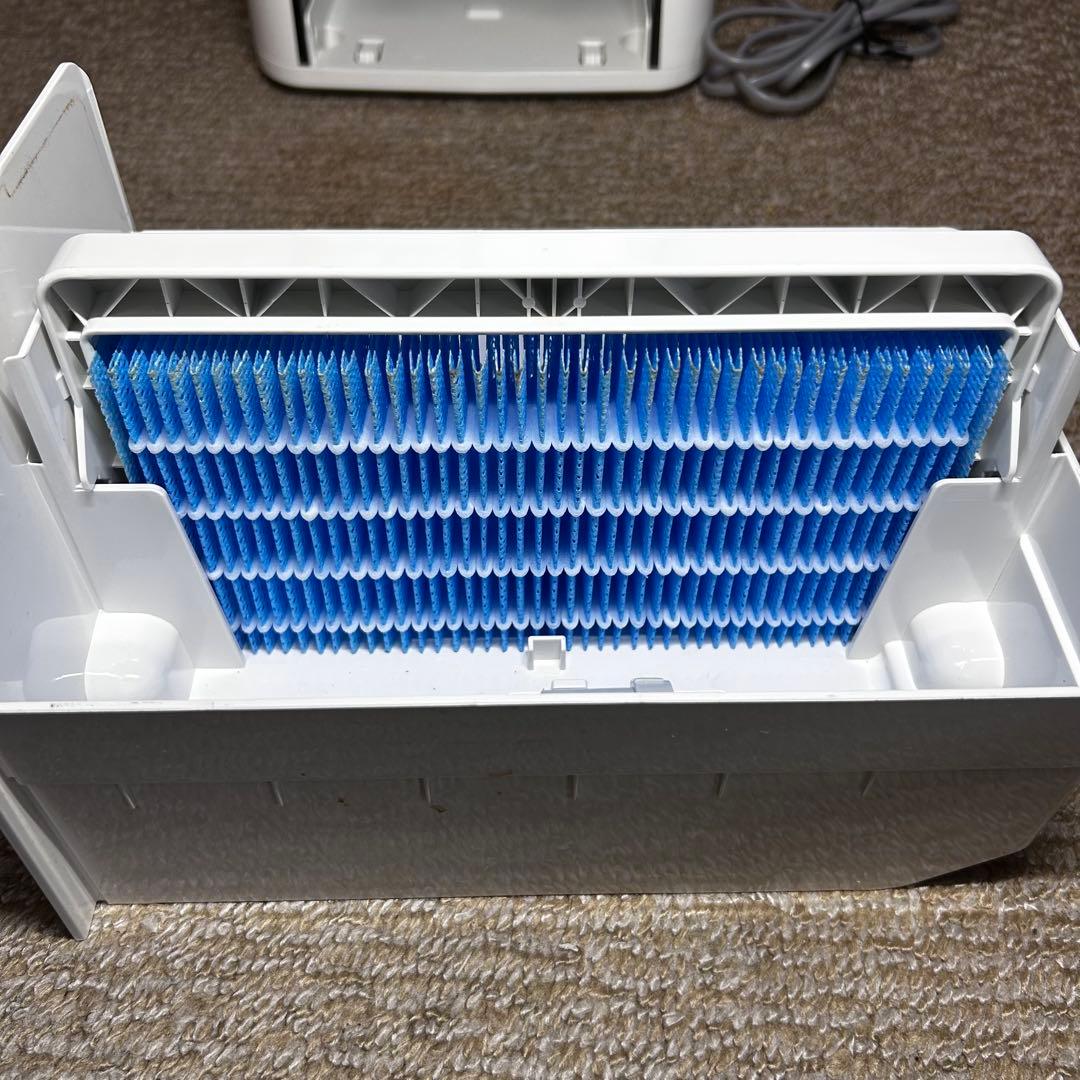 美品 SHARP 加湿空気清浄機 KI-NS40-W ホワイト 2021年製