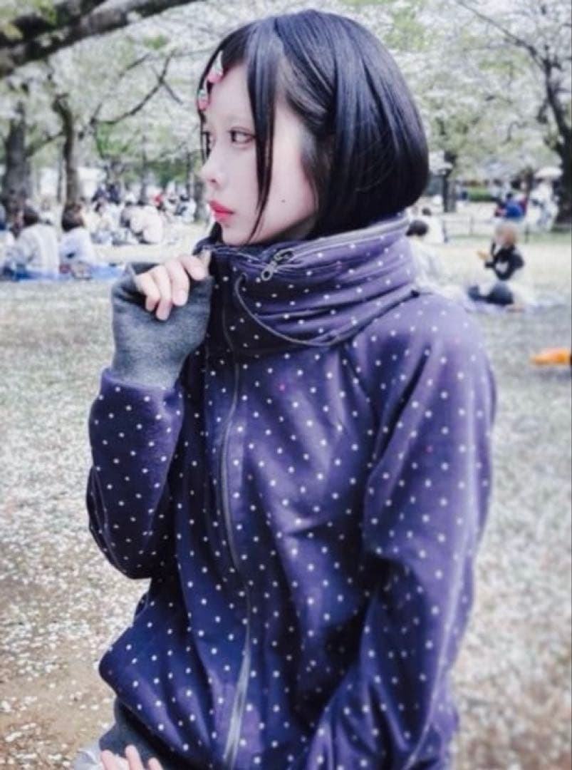 ドット　ハイネックパーカー　あのちゃん着用　似　itimi faithtokyo