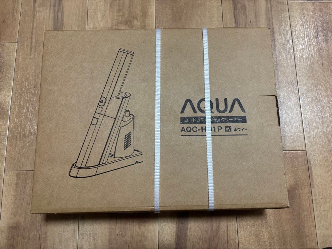【未開封新品未使用】 AQUAコードレスハンディクリーナー AQC-HD1P W