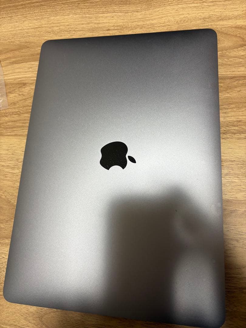 【充電回数30未満】Apple MacBook AIR 8GB/256GB