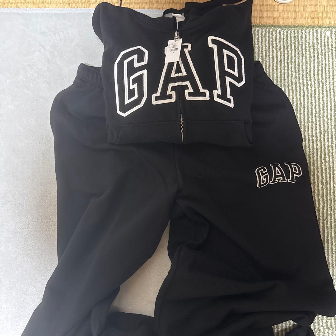 GAP ロゴ セットアップブラック新品未使用