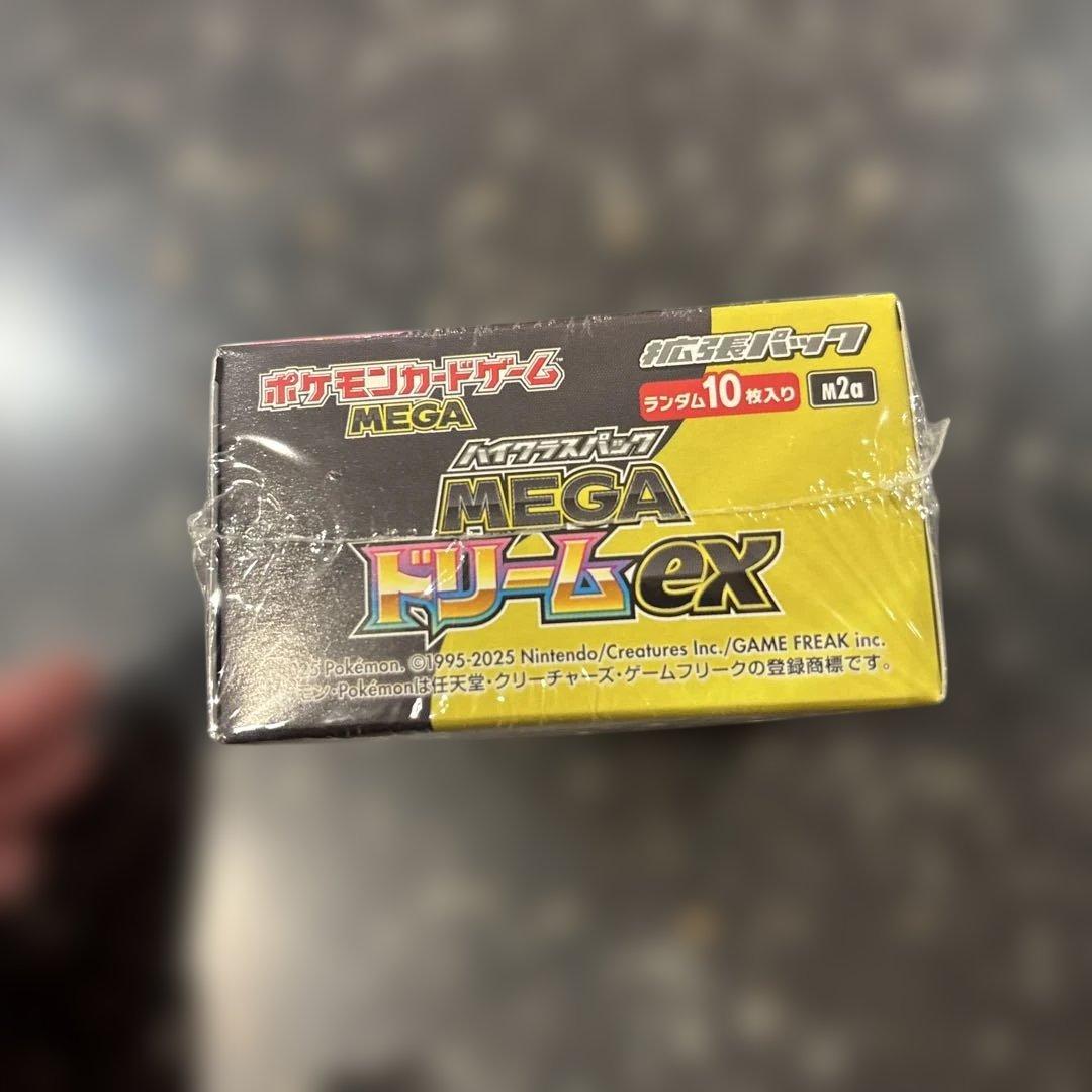 ポケモンカード　MEGA ドリームex 1BOXシュリンク付です。