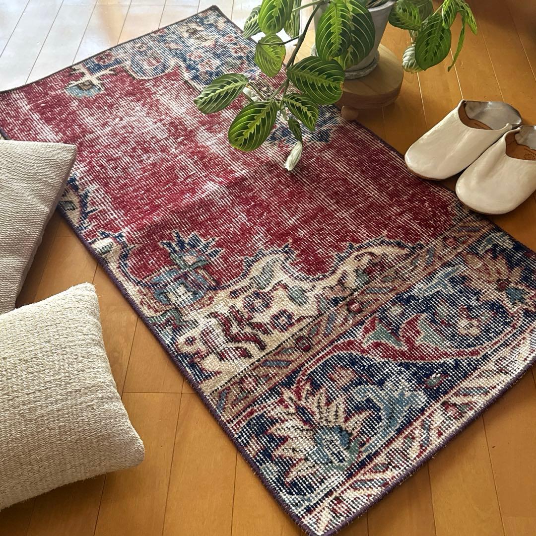 52×96 エンジ色　ボタニカル　擦れシャビー　トルコヴィンテージラグ