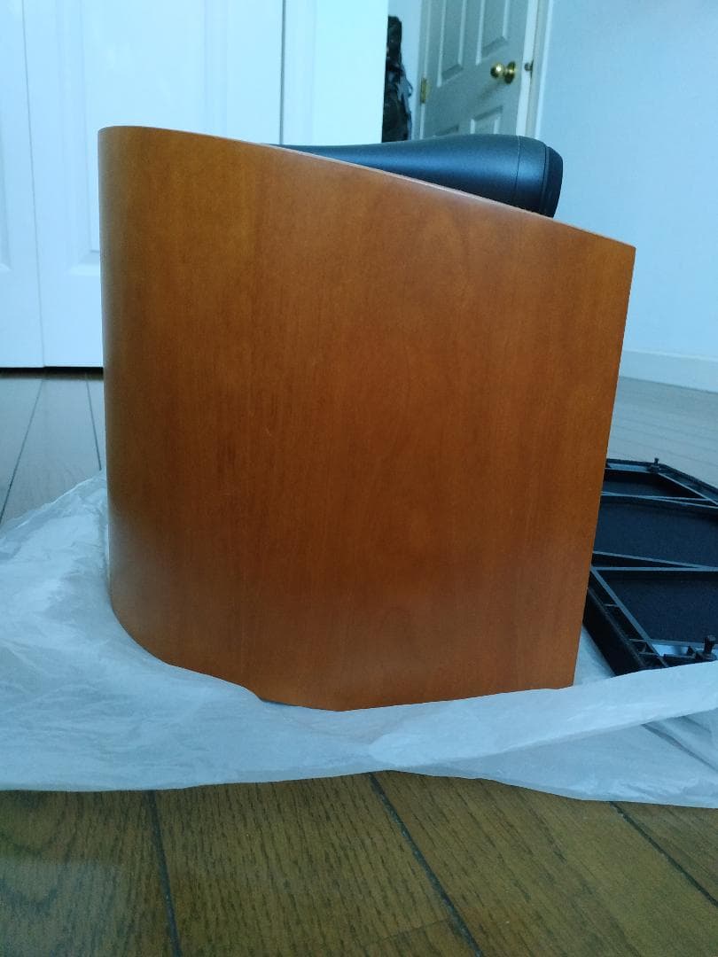 【美品】B&W HTM2 センター スピーカー nautilus ノーチラス