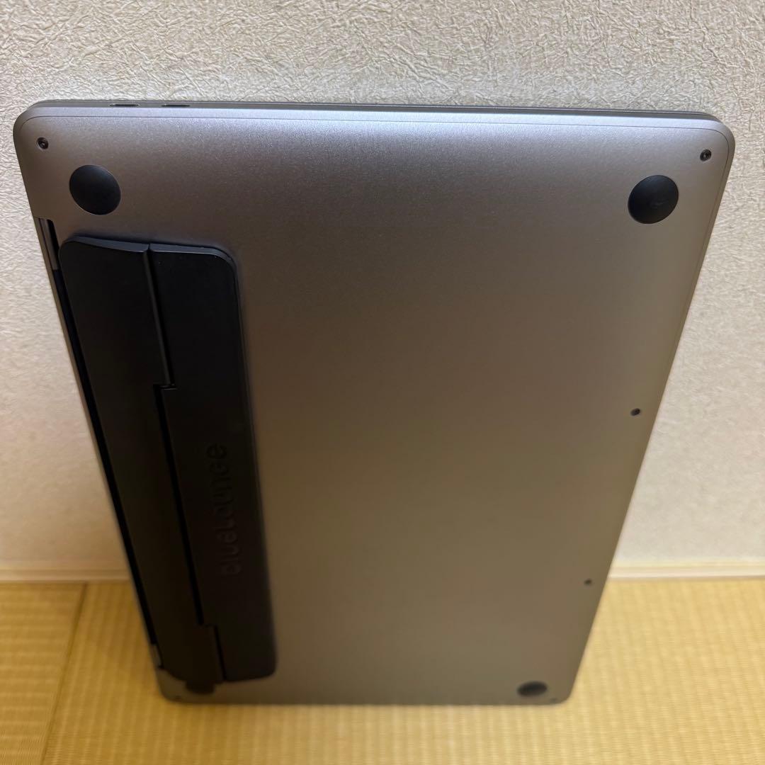 MacBook本体 MacBook Pro 13-inch 2020 8GB / SSD 256GB