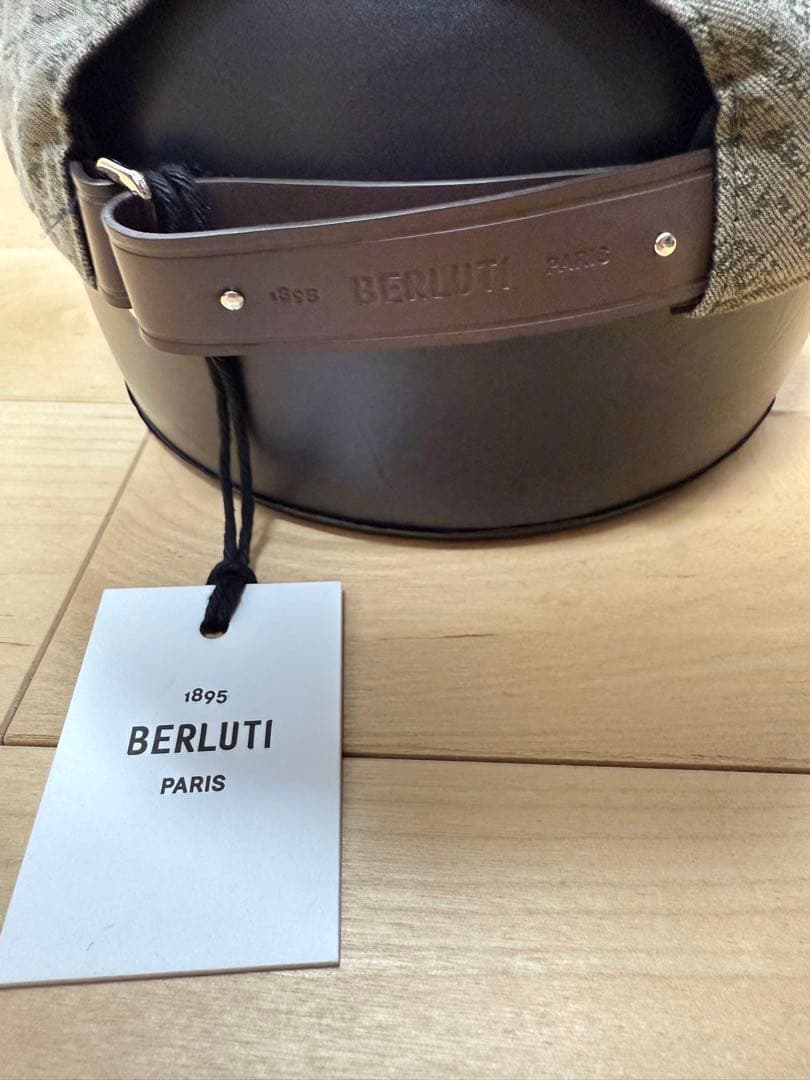 Berluti ベルルッティ キャップ カーキ色