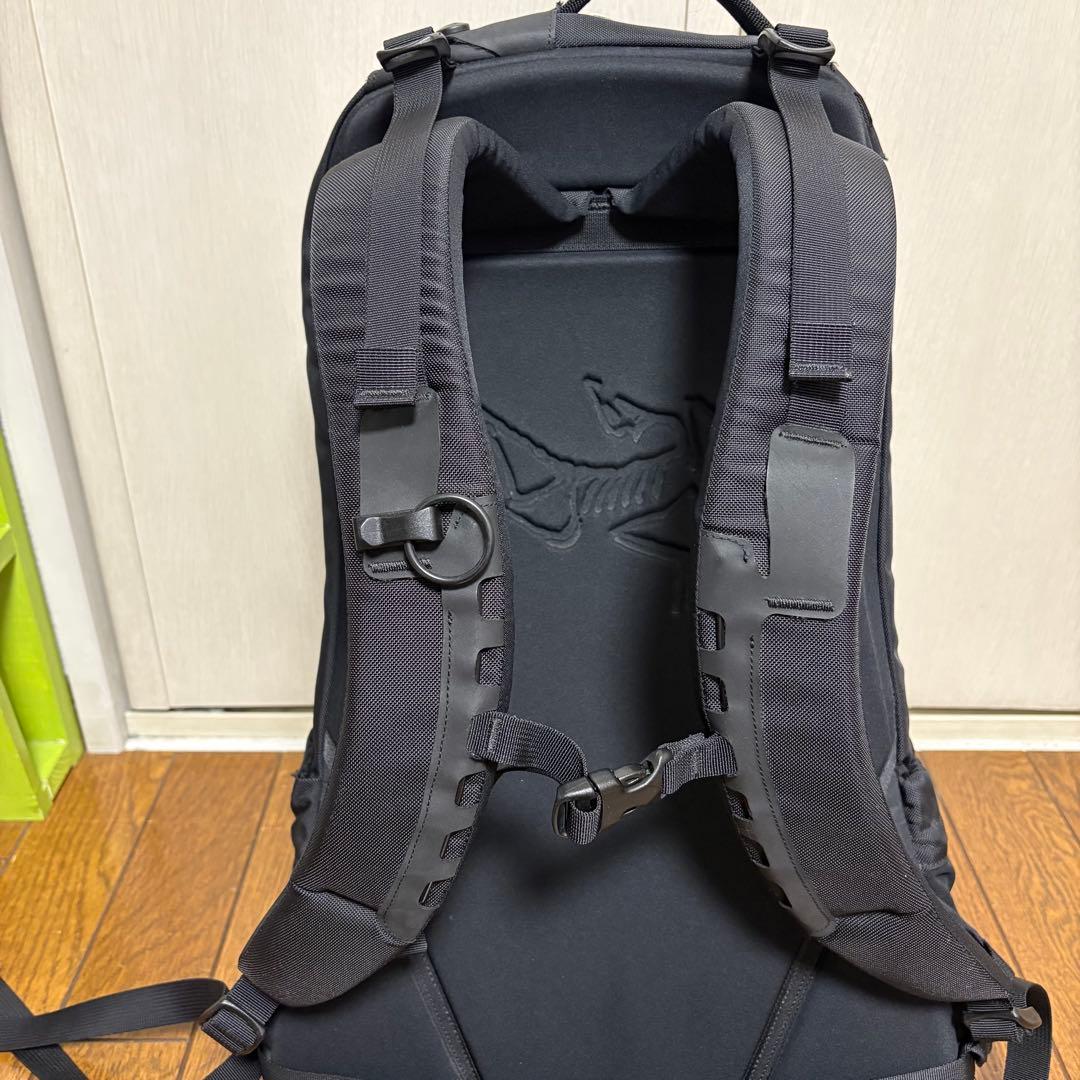 希少【廃盤モデル】ARC’TERYX アークテリクス アロー22 タグ付き