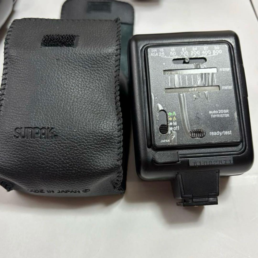 Nikon カメラ等レンズ3本付き