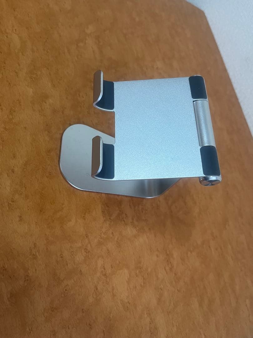 Apple iPad 11インチ スペースグレー 本体 スタンド付き