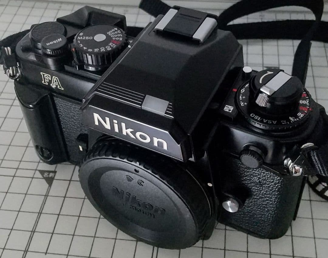 ニコン FA フィルム一眼レフカメラ