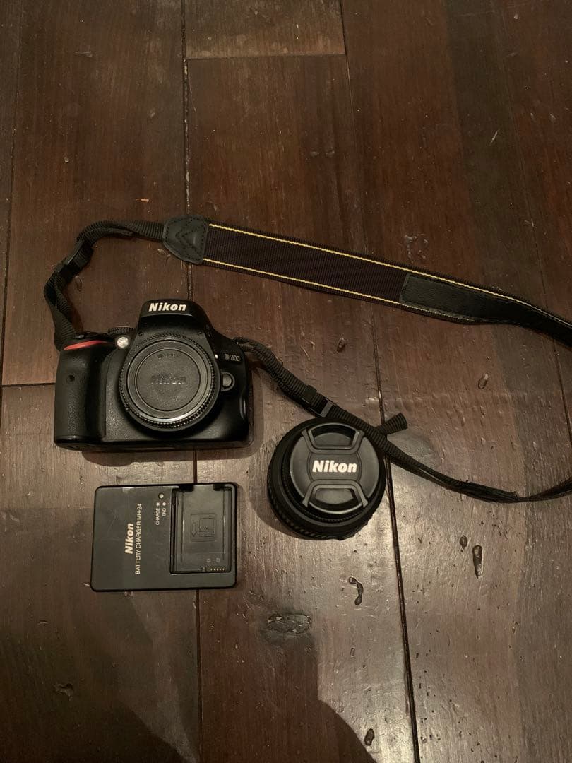Nikon D5100 レンズ付き