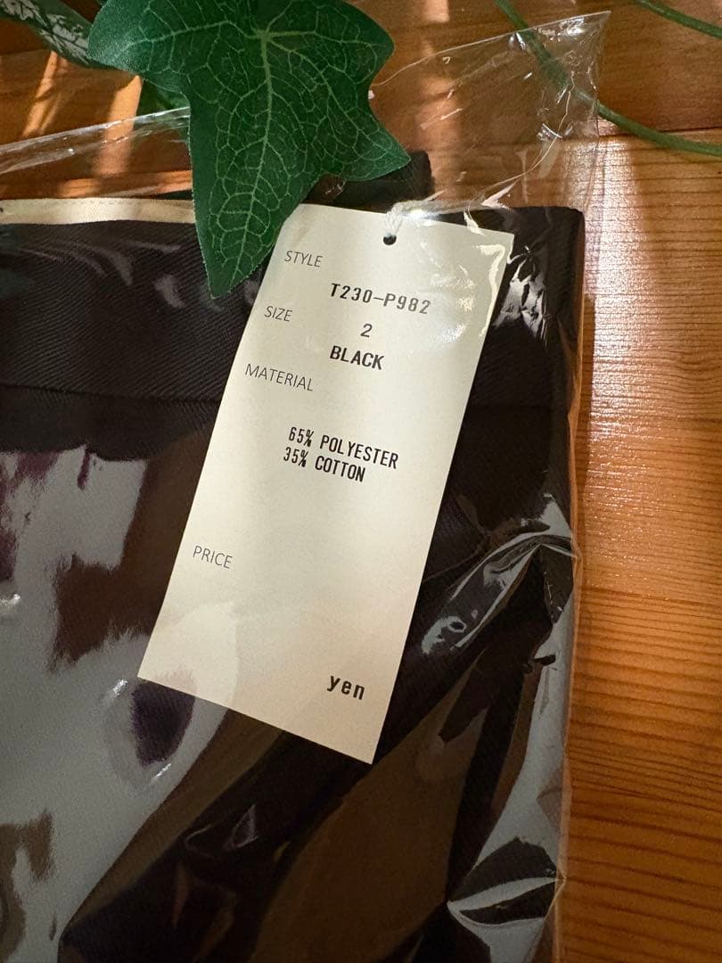 Time is on T/C PRESSED TROUSER ブラックovyz