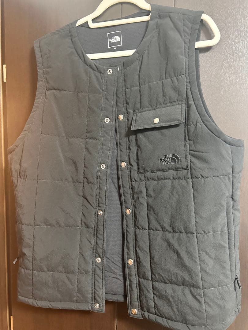 ザノースフェイス メドウウォームベスト NY82330 XLサイズ　ブラック
