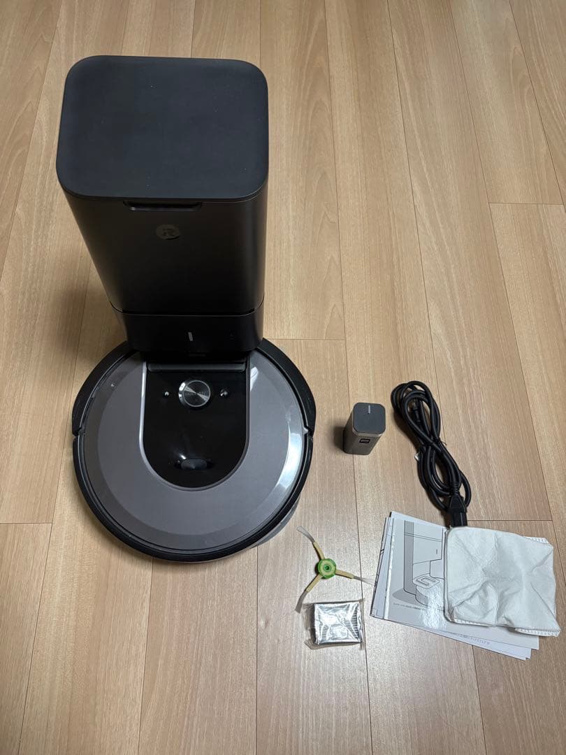 iRobot Roomba i7+ ロボット掃除機本体 充電器・フィルター付き