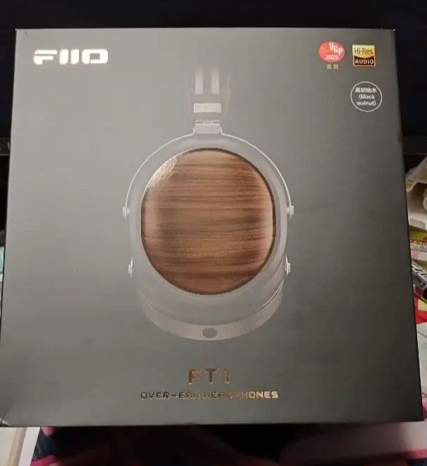 ヘッドホン FiiO FT1