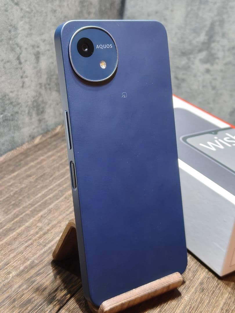 美品 AQUOS wish4 A403SH SIMフリー スマホ