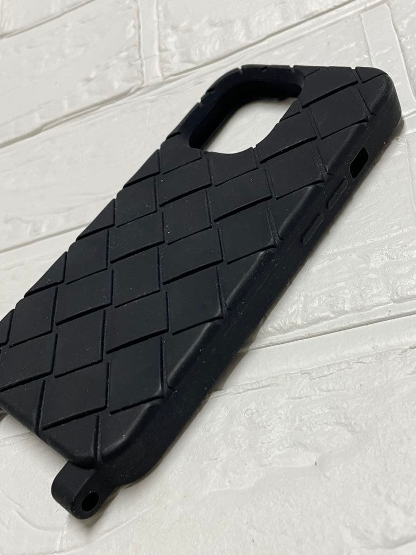 BOTTEGA VENETAラバーシリコンiPhone 15 Pro ケース　❤︎
