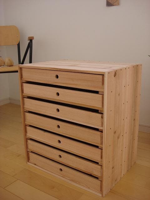 ☆★送料込み★B4丸穴10段小引き出し