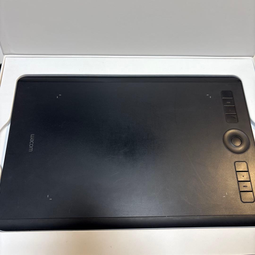 【付属品付き】Wacom Intuos Pro PTH-660/K0ペンタブ