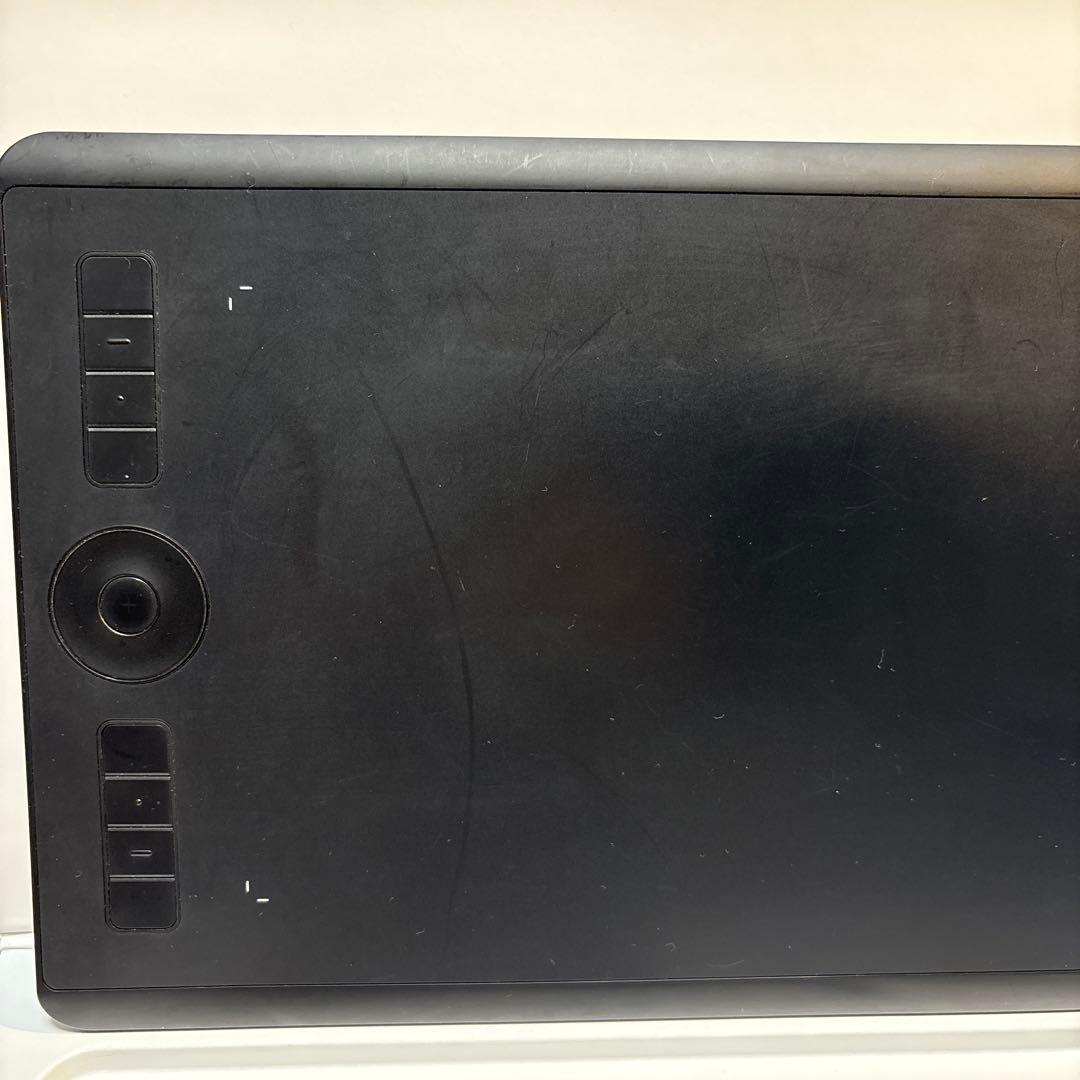 【付属品付き】Wacom Intuos Pro PTH-660/K0ペンタブ
