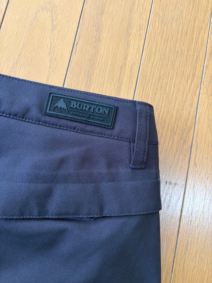 アキとコロ 専用　バートン　レディース　スノーボードパンツ Sサイズ