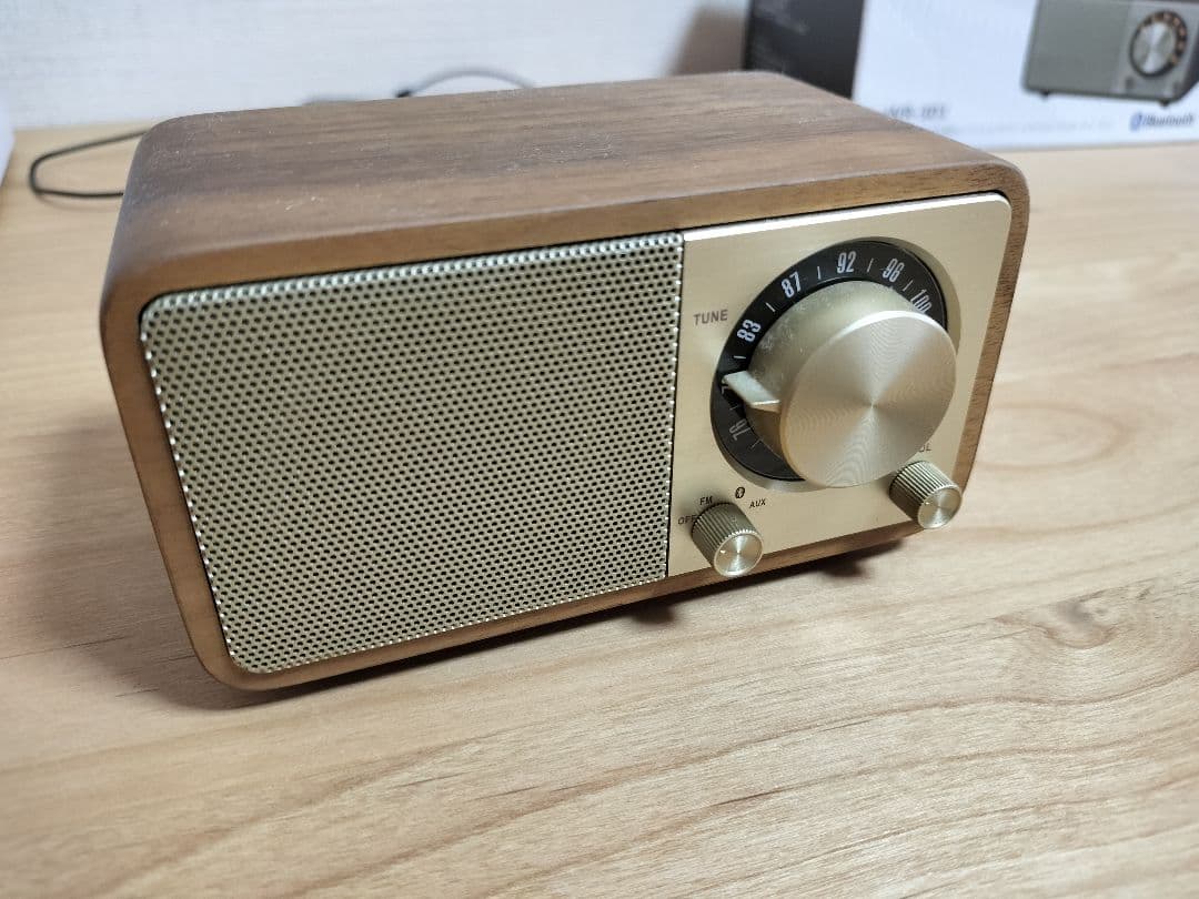 SANGEAN ウッド調ラジオ（表面ゴールド）