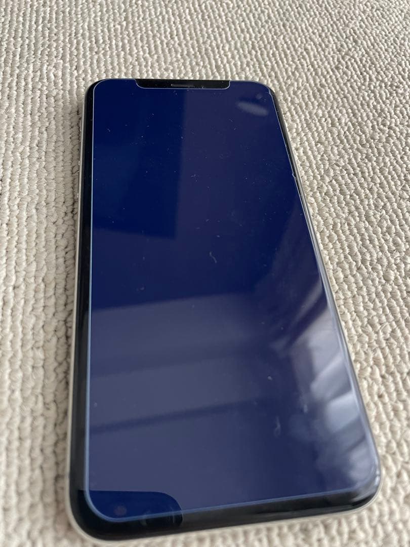 Apple iPhone X 本体　シルバー　64GB SIMロック解除済