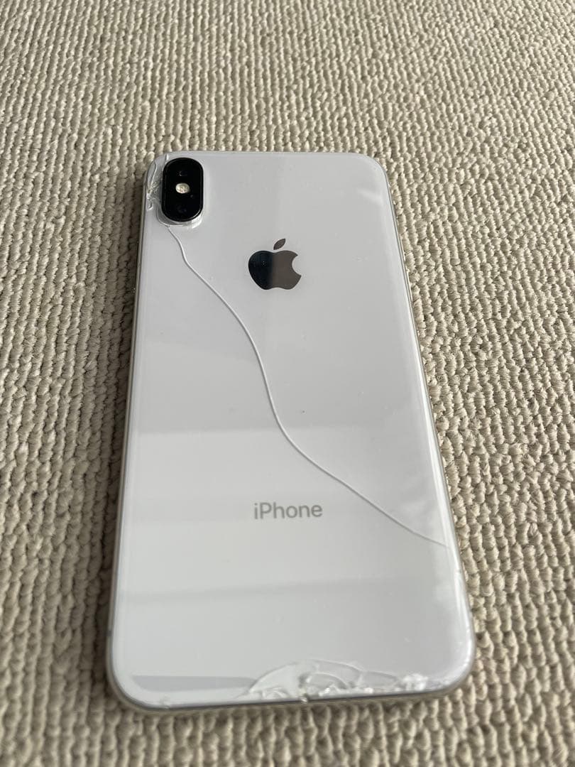 Apple iPhone X 本体　シルバー　64GB SIMロック解除済