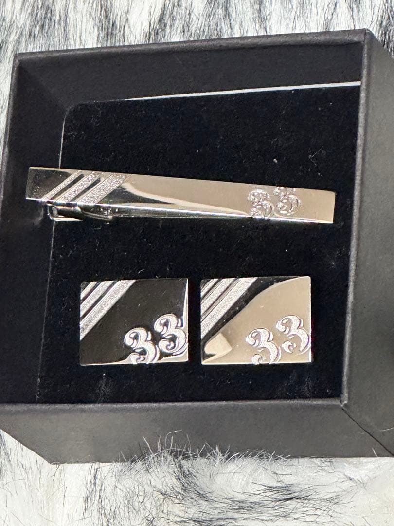 ディズニー　33 ネクタイピン カフス　セット