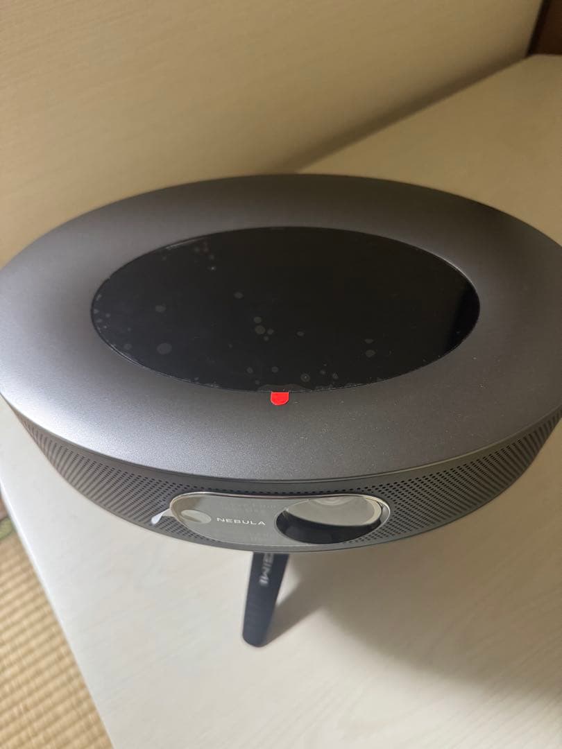 美品 Anker Nebula Cosmos 動作確認済 ミニ脚立付き