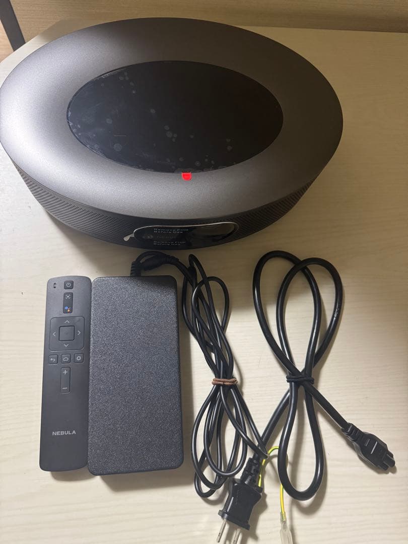 美品 Anker Nebula Cosmos 動作確認済 ミニ脚立付き