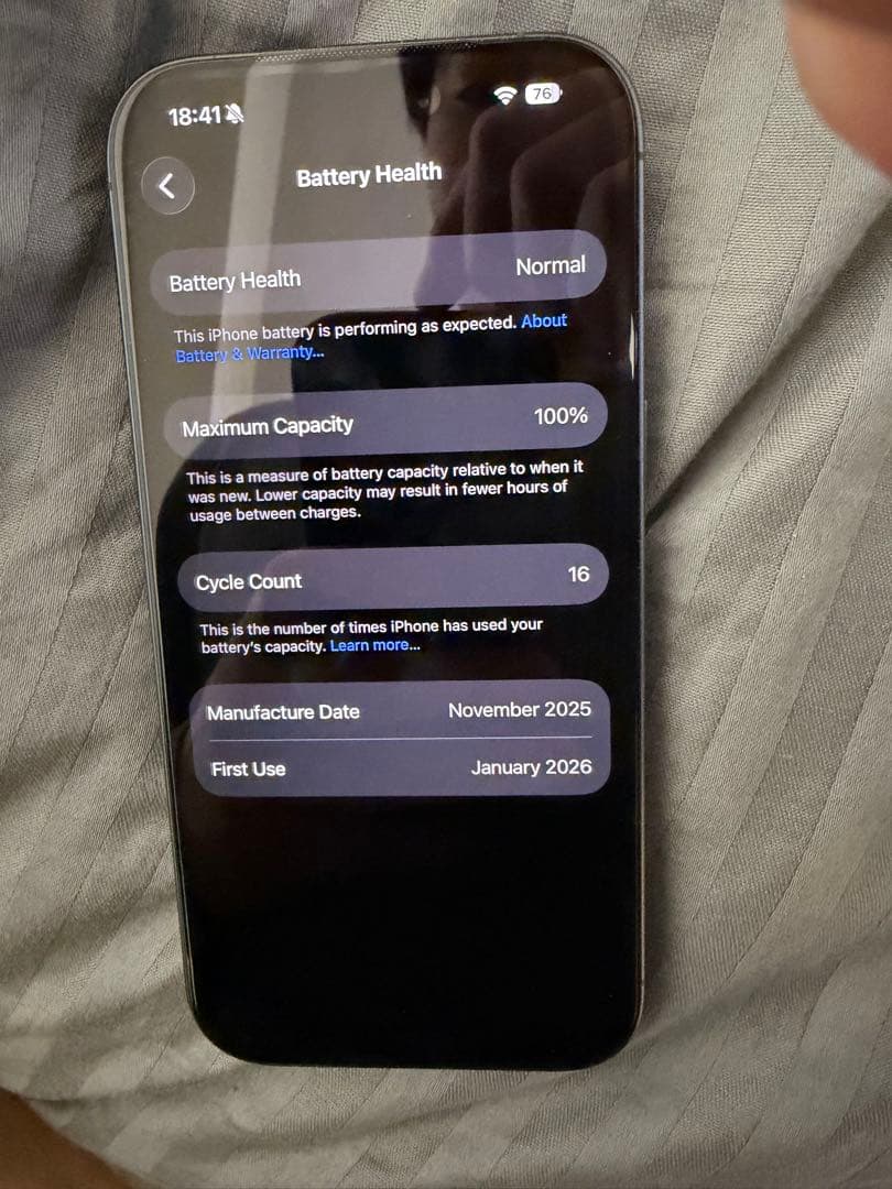 スマートフォン本体 iPhone17 256GB BLACK