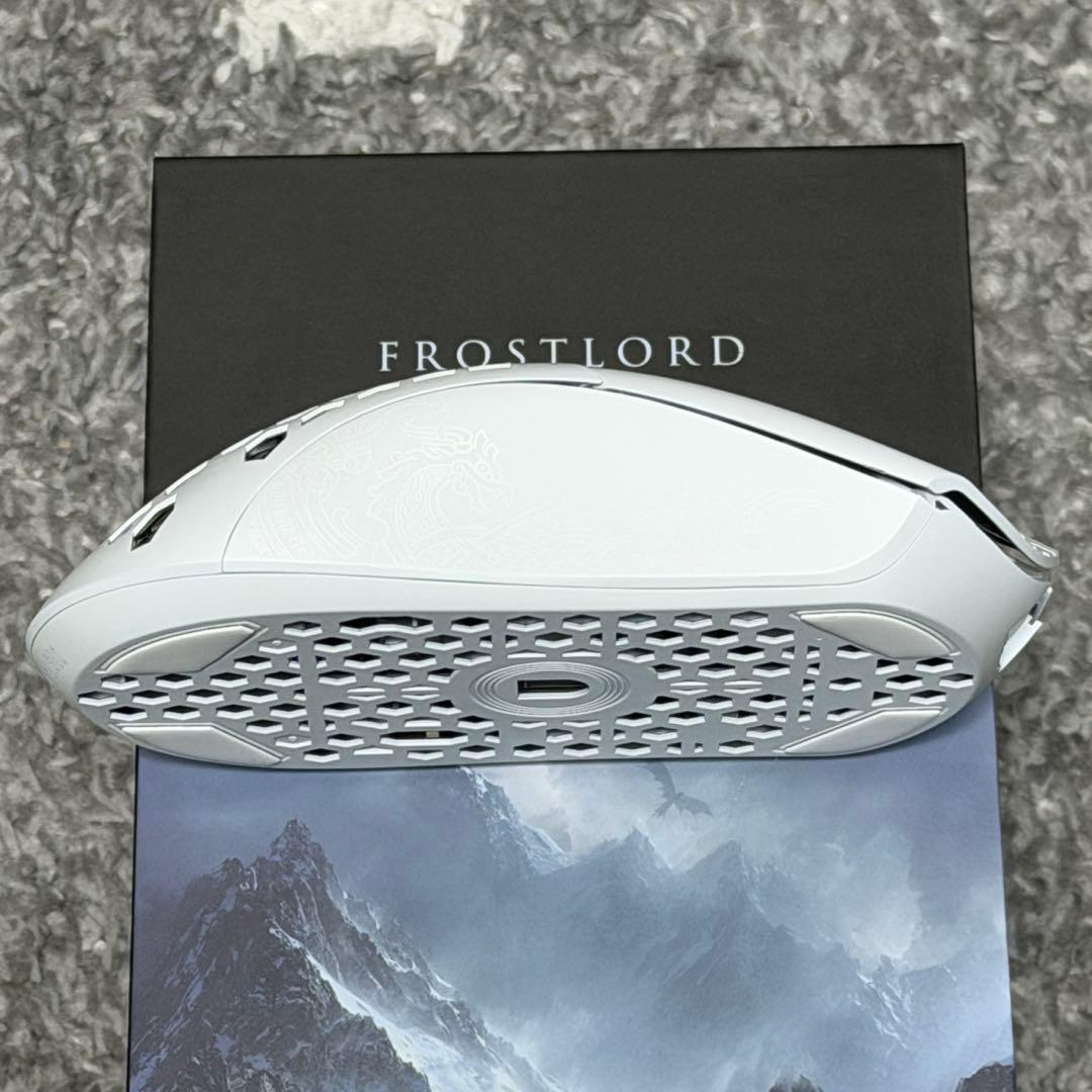 【開封のみ】Finalmouse ULX Frostlord Mサイズ