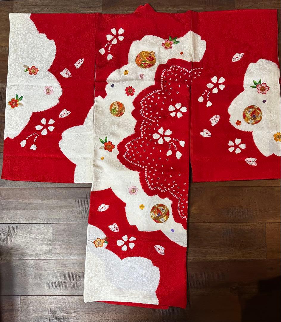 赤と白の桜模様 お宮参り用着物