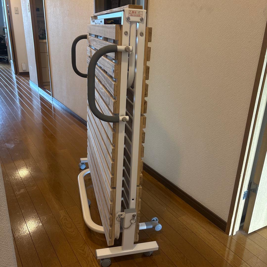 折りたたみベッド キャスター付き　ニトリ　シングル