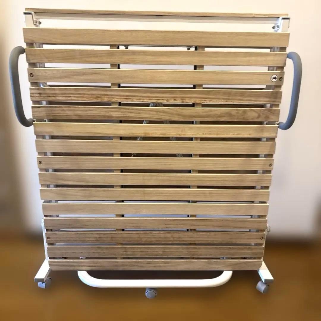 折りたたみベッド キャスター付き　ニトリ　シングル