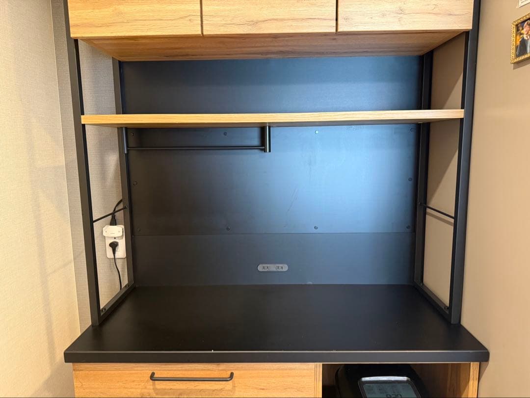 【最最終値下げ】ニトリ木目調キッチンボード