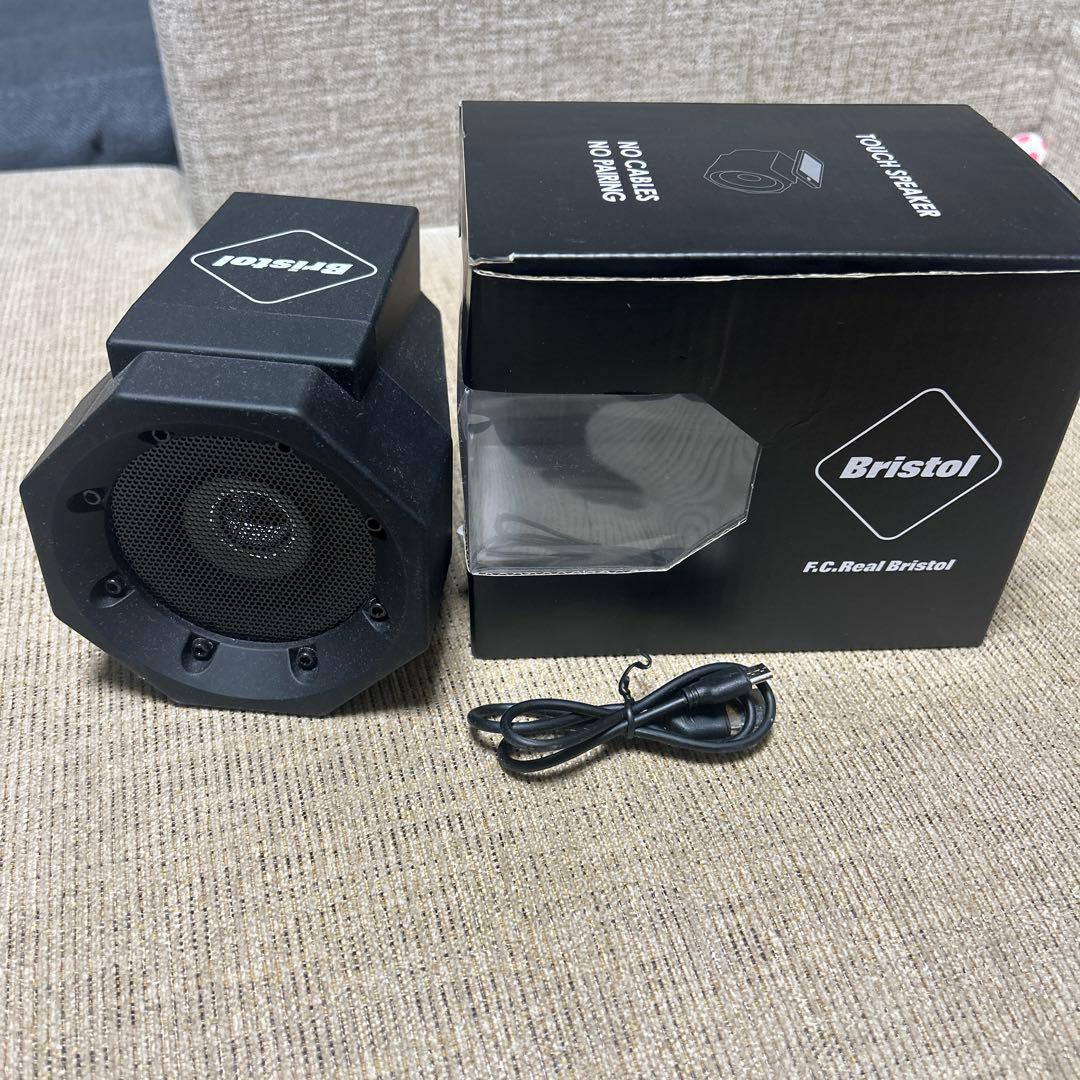 美品！F.C.Real Bristol タッチスピーカー 黒 充電式 箱付