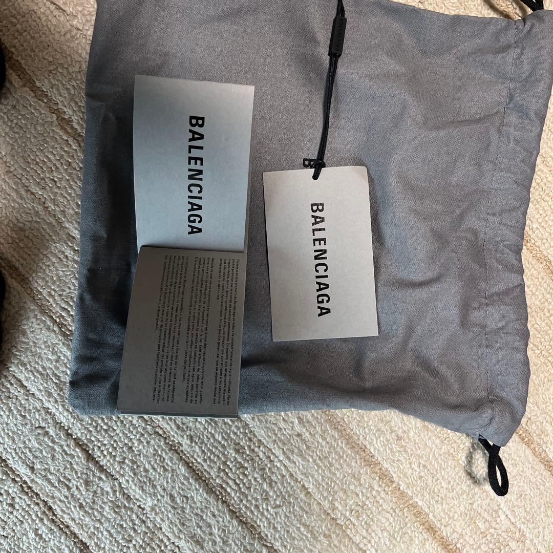 バレンシアガ ニット帽 黒