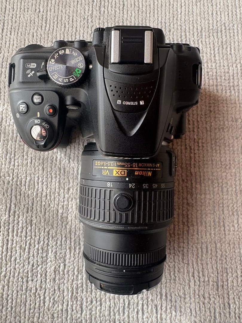 Nikon D5300 デジタル一眼レフカメラセット　ダブルズームキット