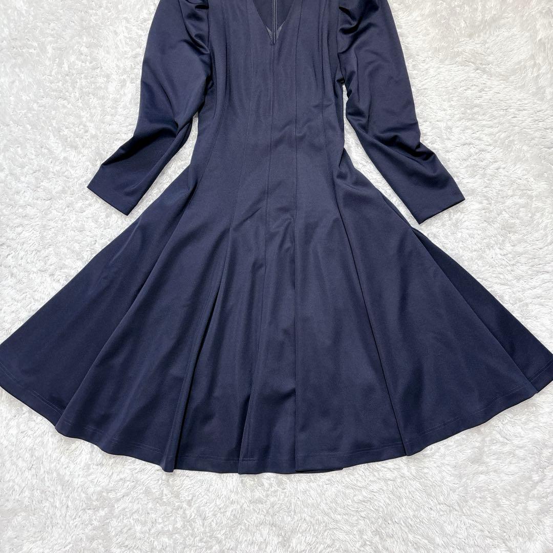 【CELFORD】セルフォード パフスリーブ Vネック フレアワンピース 濃紺