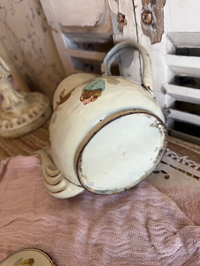 フランスアンティークハンドペイントティーポット型花柄ホーローポット