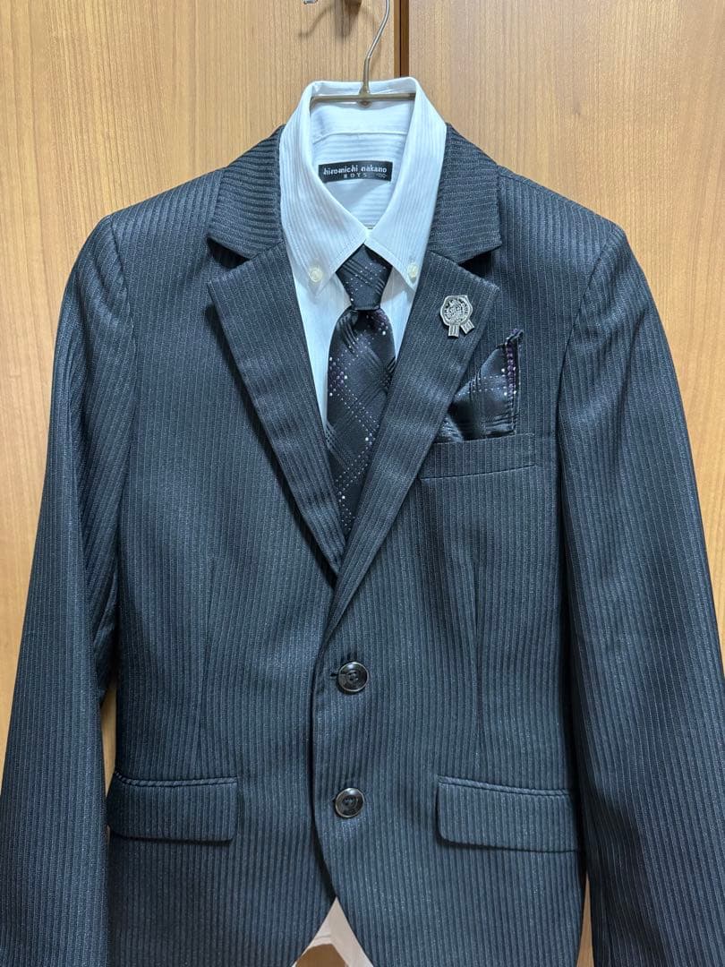 美品　hiromichi nakano ストライプスーツ 150センチ