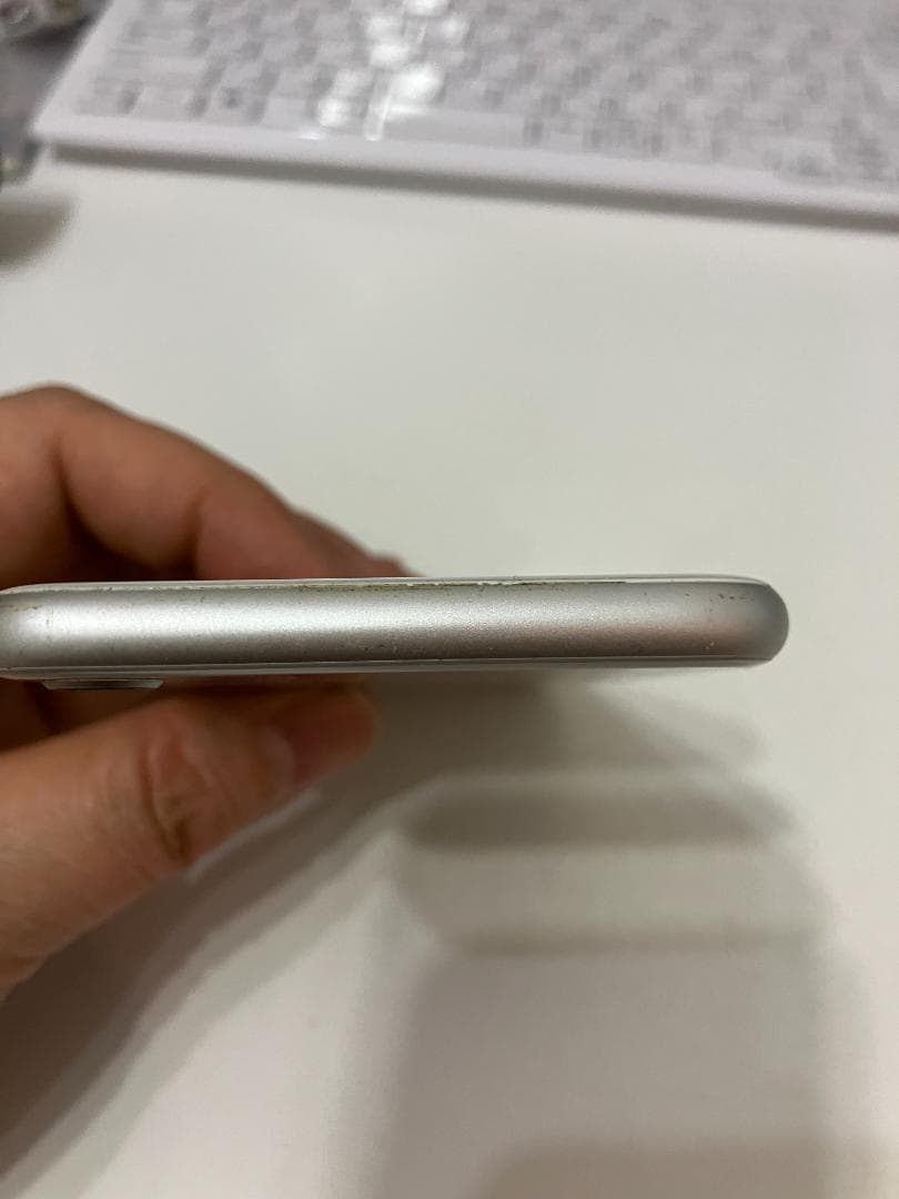 iPhone8 ホワイト 64GB SIMフリー