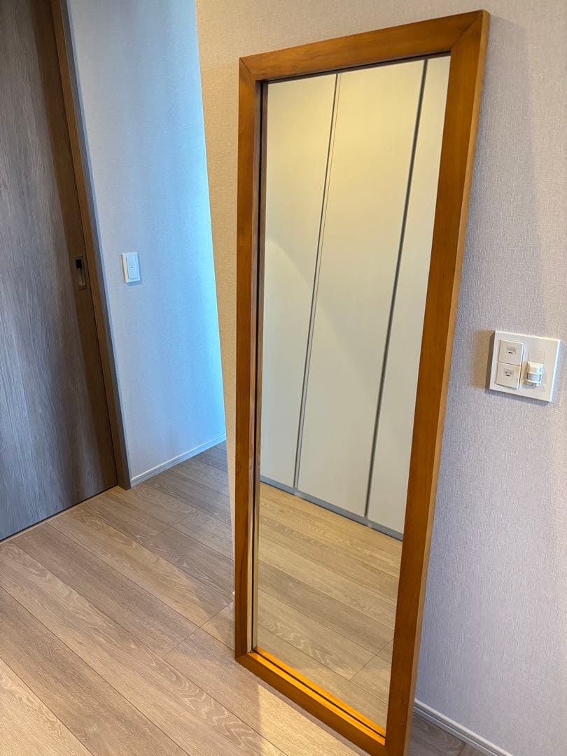 ともち　unicoウニコ BREATHブレス　ウォールミラー　姿見